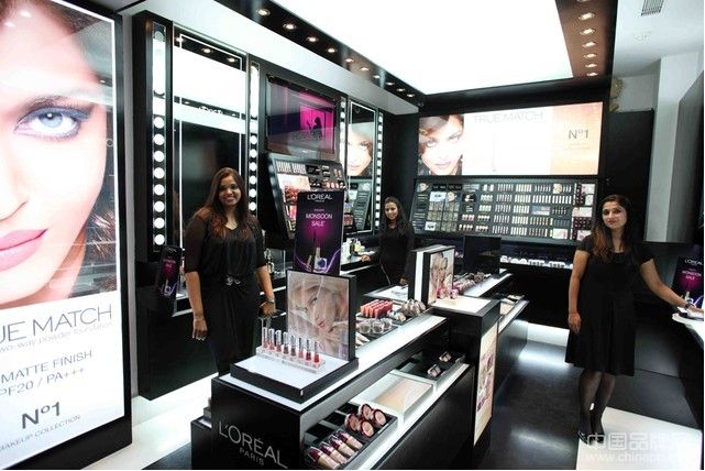 化妆品巨头L’Oréal欧莱雅连收两大彩妆品牌
