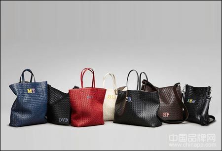 Bottega Veneta 推出个性化定制服务_二手奢侈品包包在哪个app买