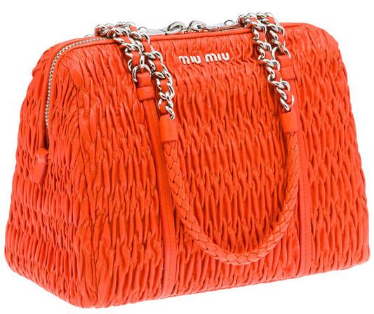 Miu Miu推出2012新款抓皱小羊皮包袋_二手奢侈品二手奢侈品包包哪里可以买
