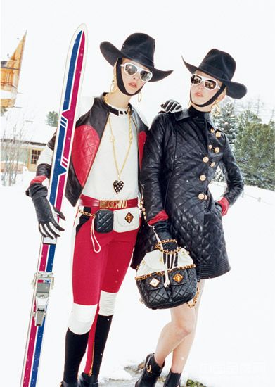 012秋冬Moschino手袋时尚大片_古驰二手奢侈品包包在哪里可以买到