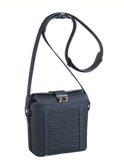 独特装饰风格 Louis Vuitton 2012春夏男士箱包_想卖二手奢侈品包包去哪里找货源