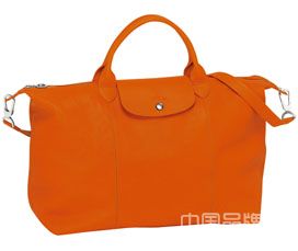 Longchamp 推出升级版水饺包Le Pliage® Cuir_二手奢侈品奢侈品包包在哪买靠谱