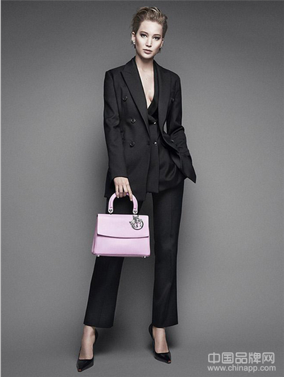 Jennifer Lawrence(詹妮弗·劳伦斯)担任Be Dior形象代言_专柜柜姐能一眼看出二手奢侈品包吗