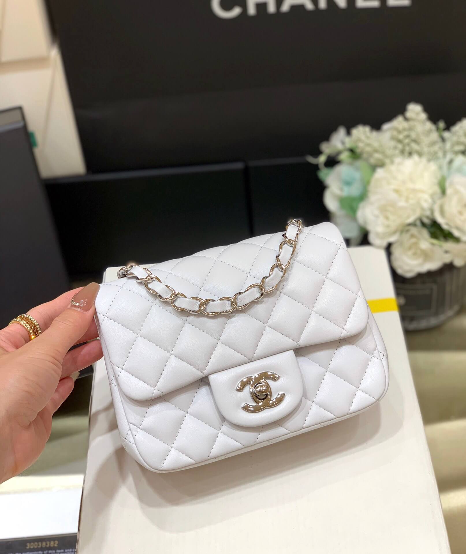 Chanel CF17方胖子Classic flap bag A01115白色