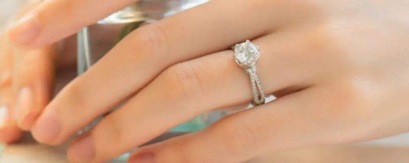 钻石戒指的品格，钻戒挑选细则——钻戒的款式?