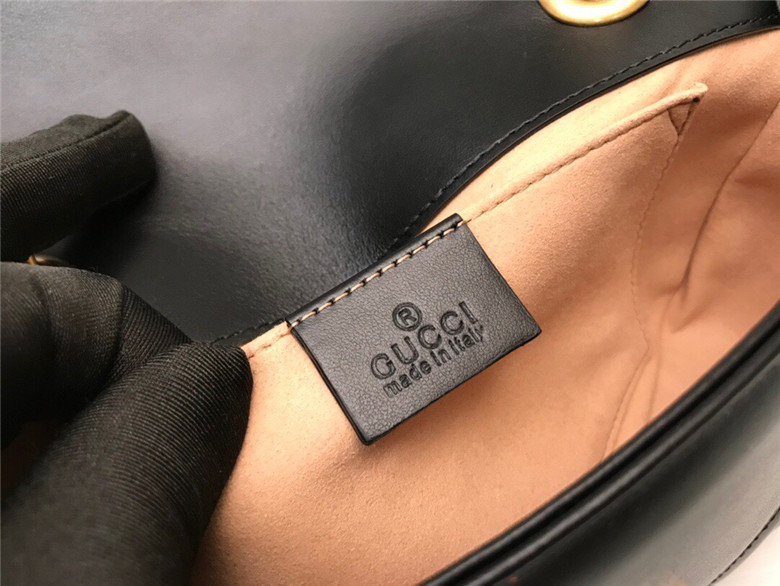 Gucci古驰 446744 黑色 GG Marmont系列绗缝迷你手袋