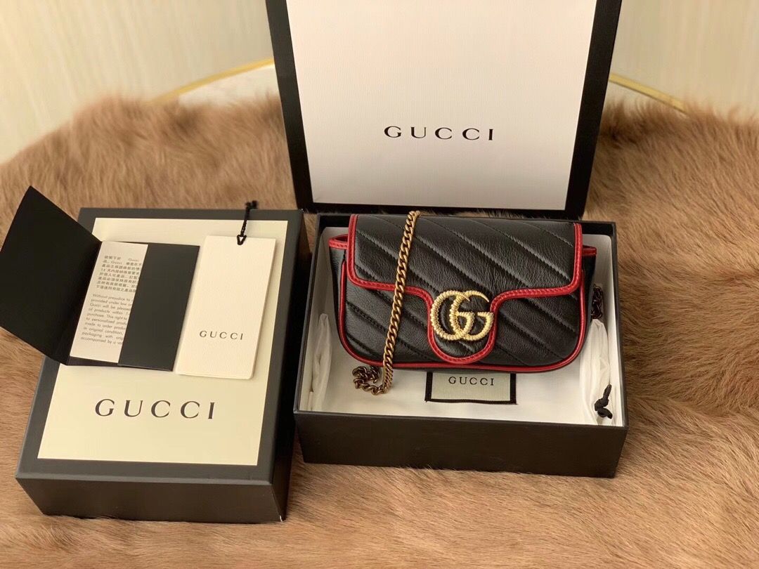 Gucci/古驰 574969 0OLFX 8277 GG Marmont 系列超迷你手袋