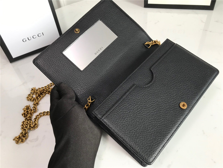 Gucci古驰 497985 黑色 GG Marmont系列迷你链条手袋