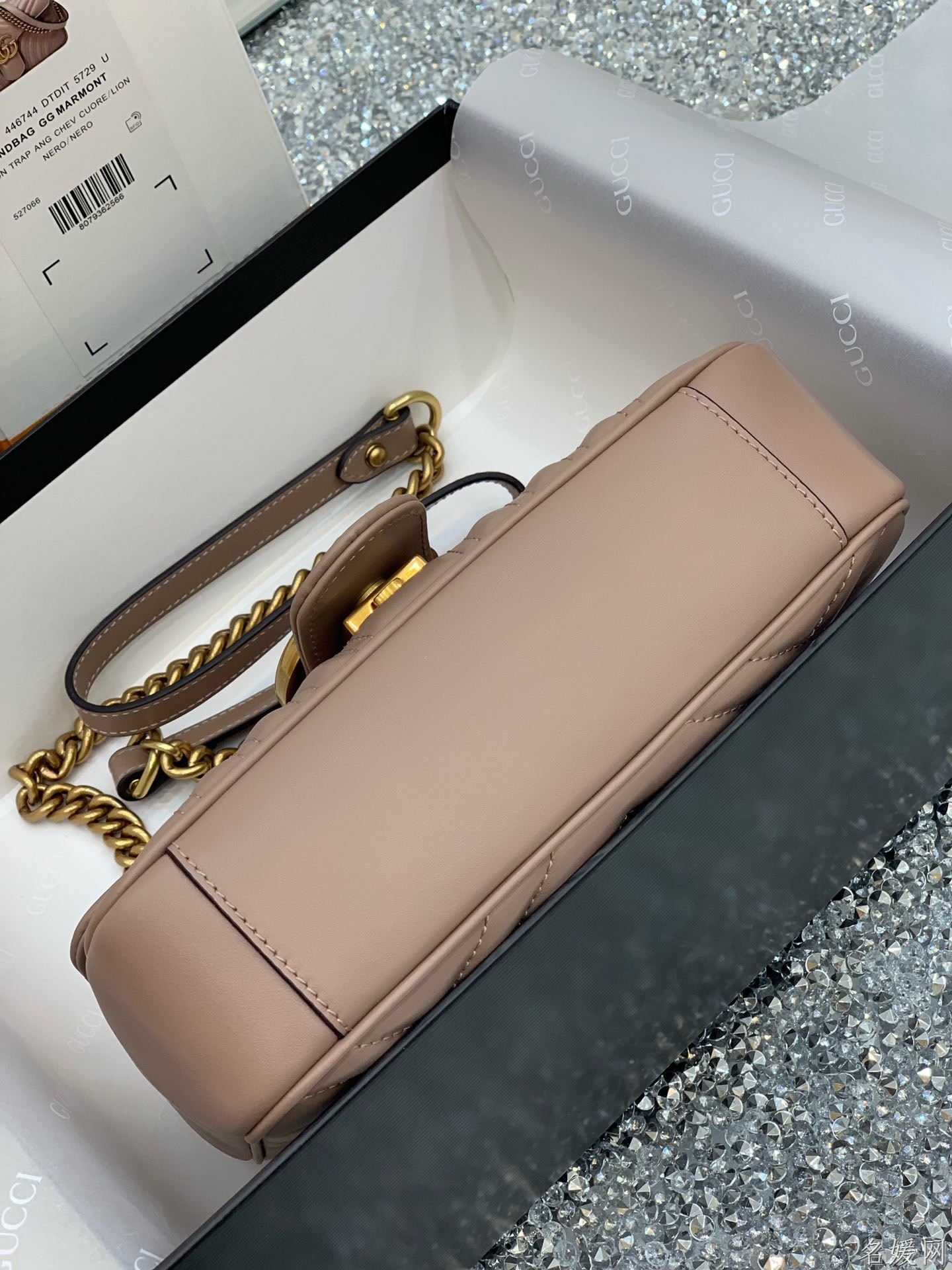 Gucci GG Marmont系列绗缝迷你手袋 446744奶茶色