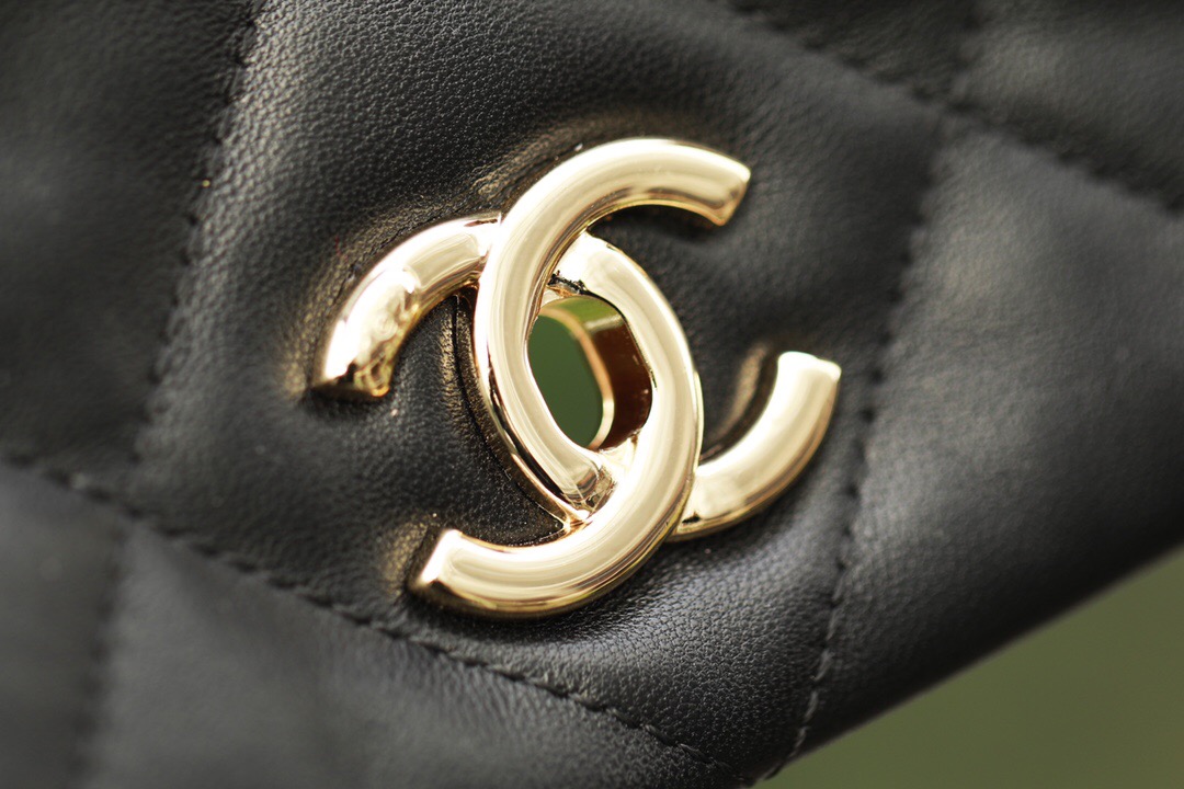 Chanel/香奈儿 2021早春新款Chanel链条字母口盖包