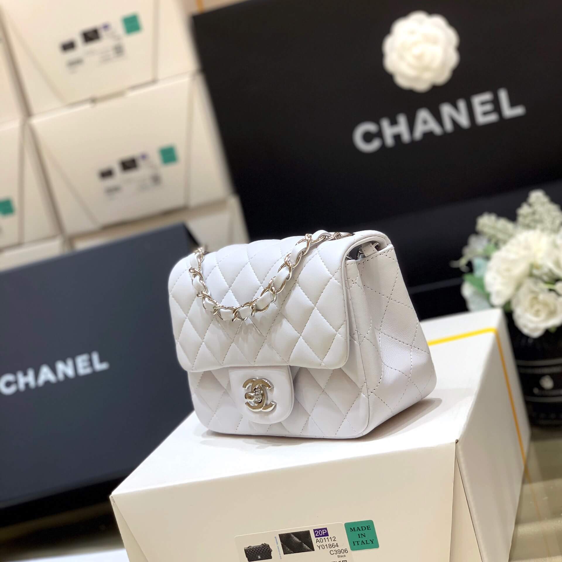 Chanel CF17方胖子Classic flap bag A01115白色