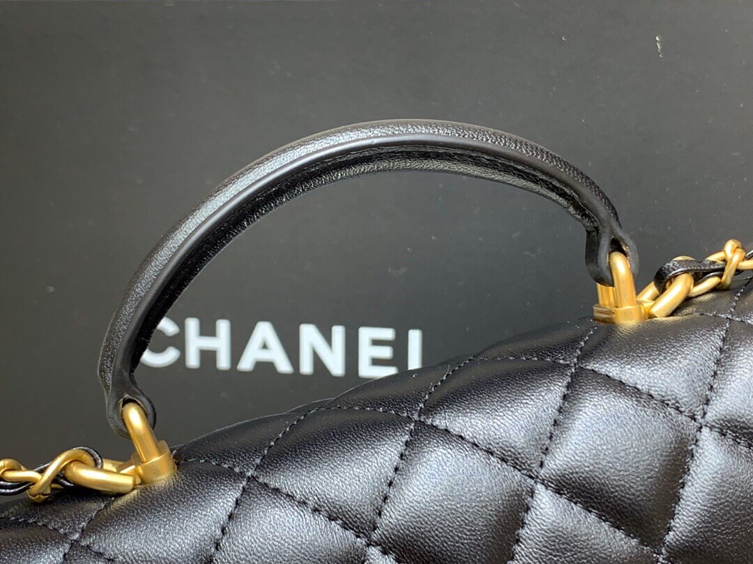 Chanel CF大mini带手腕版本珠光羊皮 AS2431黑色