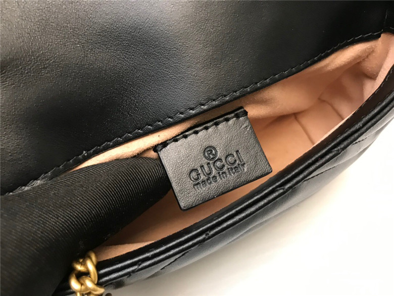 Gucci古驰 476433 黑色 GG Marmont系列绗缝皮革超迷你