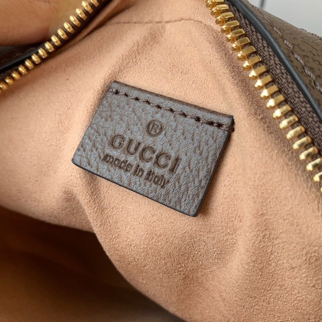 Gucci 550618 Ophidia系列圆形迷你肩背包