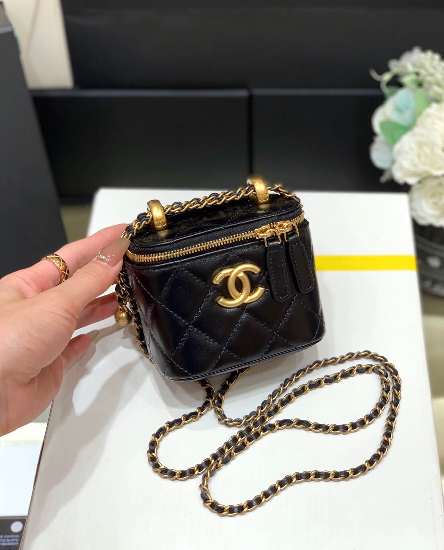 Chanel 高级手工坊双金珠系列盒子斜挎包 AP2292黑色