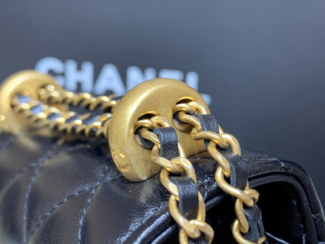 Chanel 2021早秋高级手工坊小金珠系列手机包 AP22