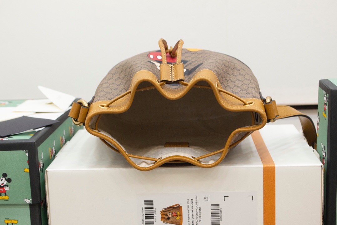 Gucci/古驰 602691 米奇系列Disney x 水桶包