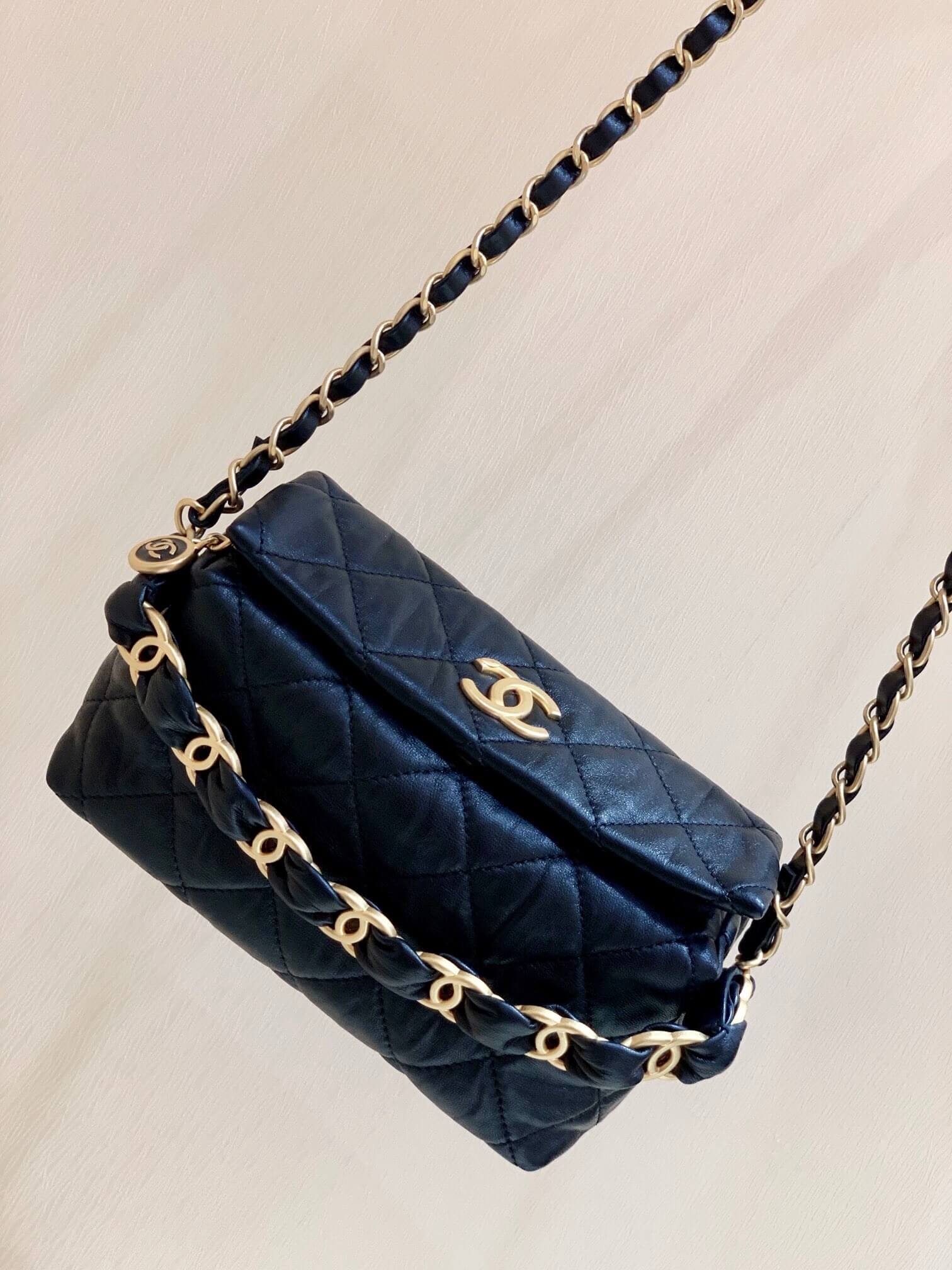 Chanel 2021春夏新款small hobo bag流浪包 AS2479黑色