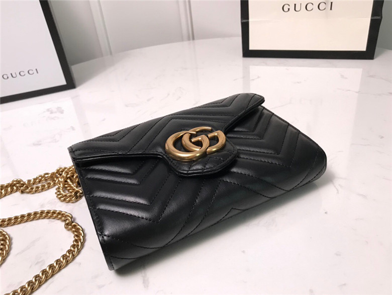 Gucci古驰 474575 黑色 GG Marmont系列绗缝迷你手袋