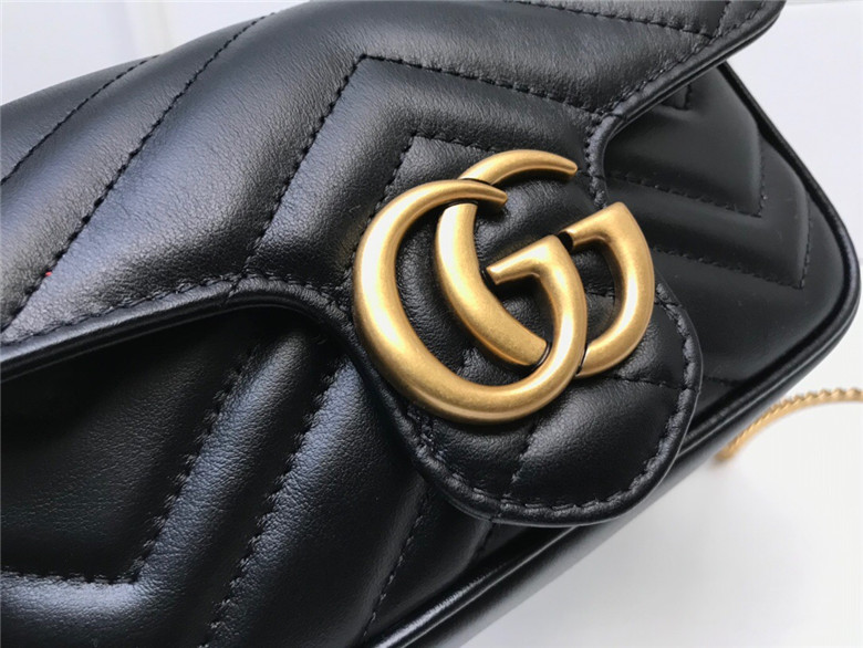 Gucci古驰 476433 黑色 GG Marmont系列绗缝皮革超迷你