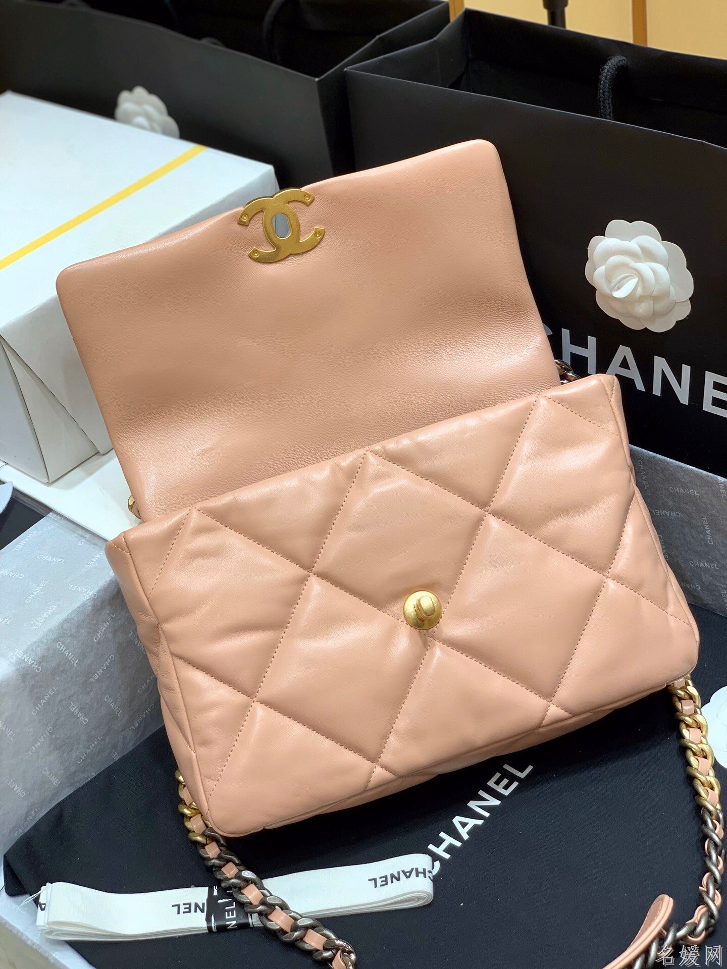 Chanel/香奈儿 AS1161 专柜最新款19 bag中号链条包