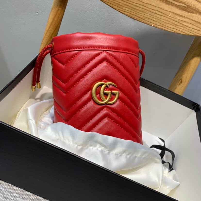 Gucci/古驰 575163 GG Marmont 系列迷你水桶包