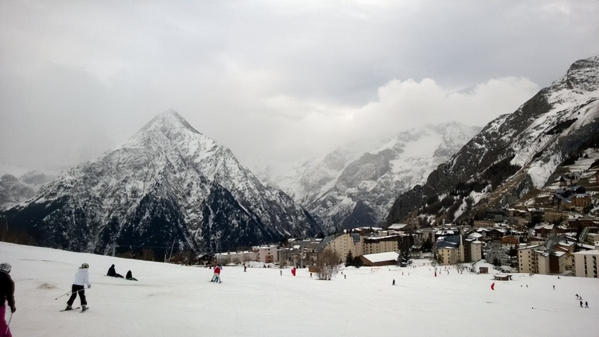 法国阿尔卑斯山TOP3滑雪场详细评测 一次看完三个雪场 点赞收藏