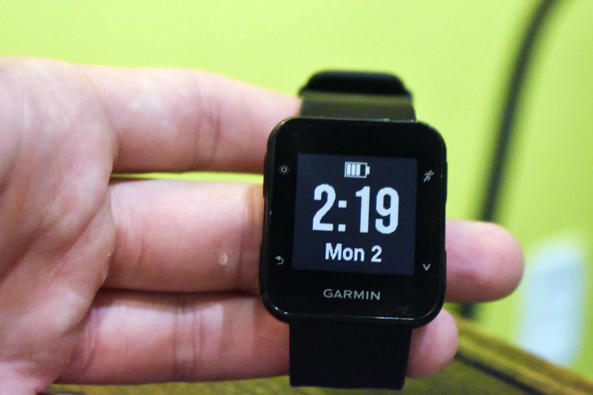 Garmin Forerunner 35 time and date display