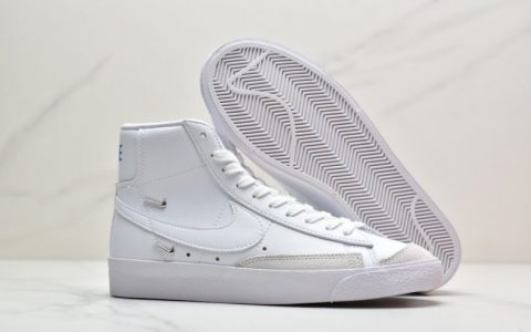 耐克Nike Blazer Mid ’77 SE”Chrome Luxe”白蓝银标开拓者中帮板鞋